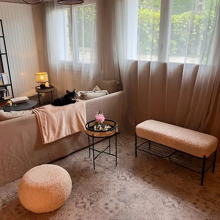 Origines - Demeure Du Mas De Bessac לינה וארוחת בוקר