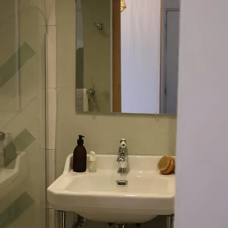 Origines Be Holistic فندق مبيت وإفطار Brengues